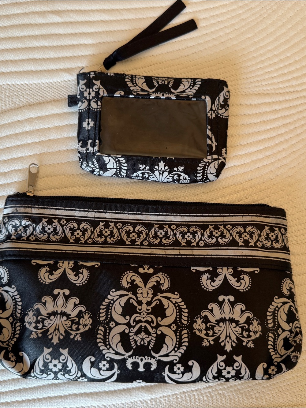 Womens 2 Piece Pouch Wallet Zip Pocket Paisley Black White Paisley Clear 9”X5.5”